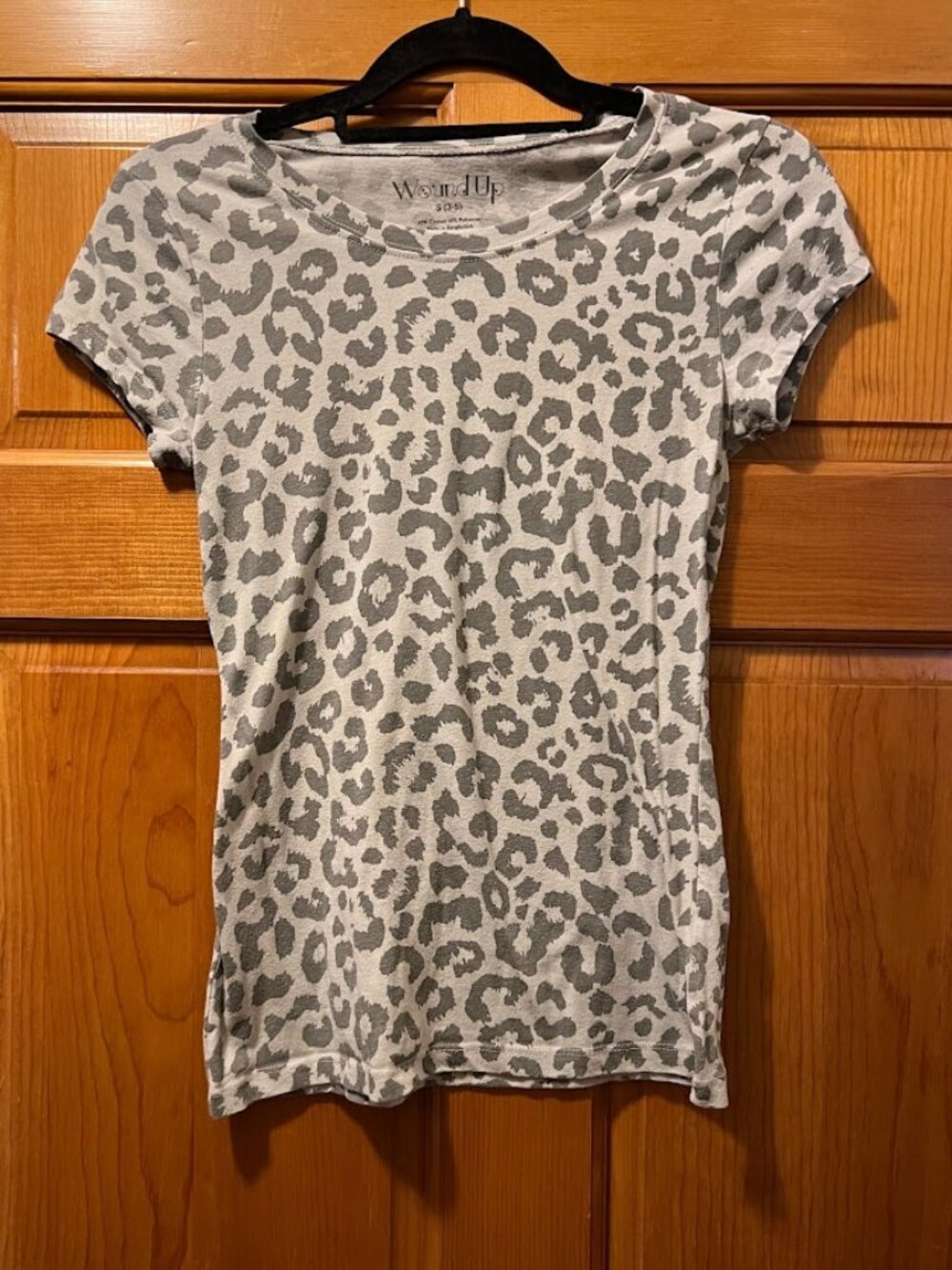Women's Wound Up Gray Leopard Print Short-Sleeve T-Shirt
